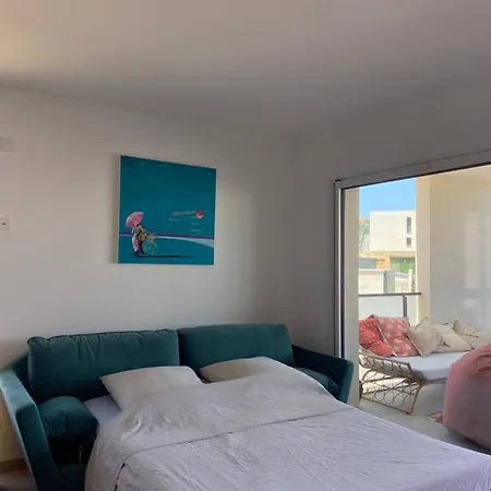 T3 Pour 6 Dans Neuve Avec Piscine *