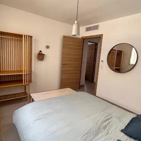 T3 Pour 6 Dans Neuve Avec Piscine