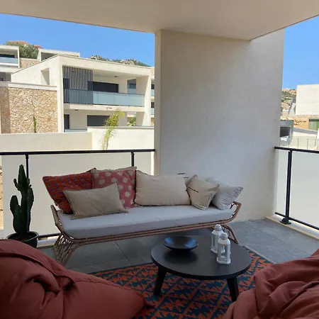 T3 Pour 6 Dans Résidence Neuve Avec Piscine * Calvi (Corsica)