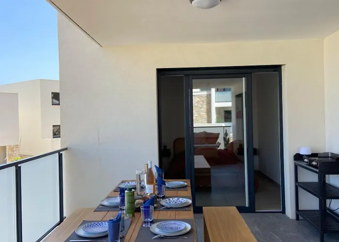 T3 Pour 6 Dans Neuve Avec Piscine Apartment *